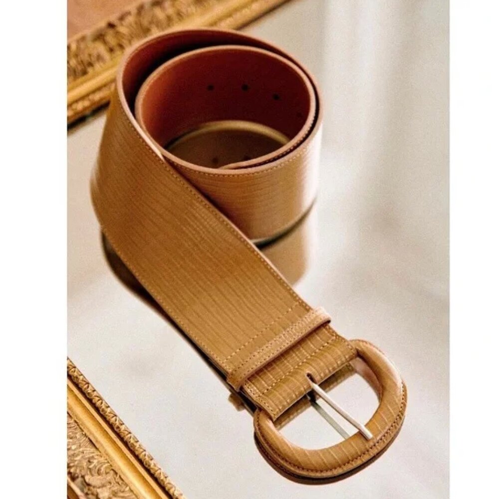 Sezane masha belt in embossed sand